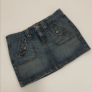 Vintage Y2K Old Navy ultra low waist stretch denim mini skirt size 8